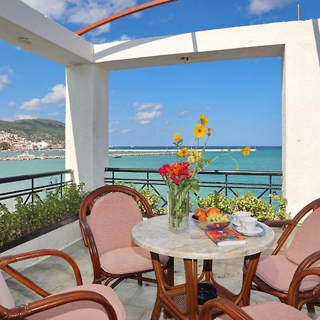 Mamma Mia Hotel Skopelos Town Ngoại thất bức ảnh