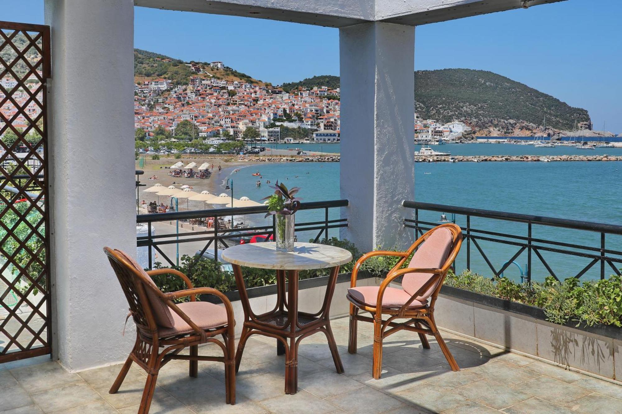 Mamma Mia Hotel Skopelos Town Ngoại thất bức ảnh