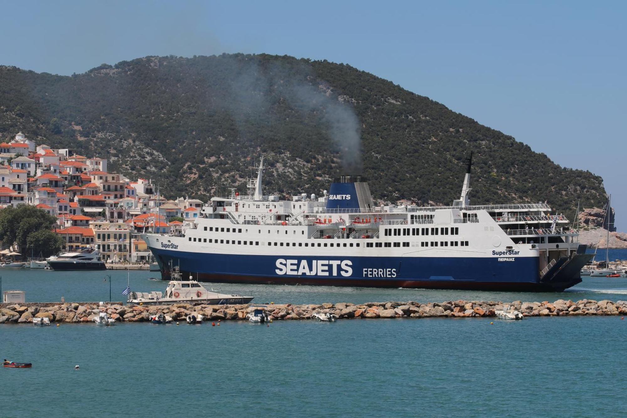 Mamma Mia Hotel Skopelos Town Ngoại thất bức ảnh