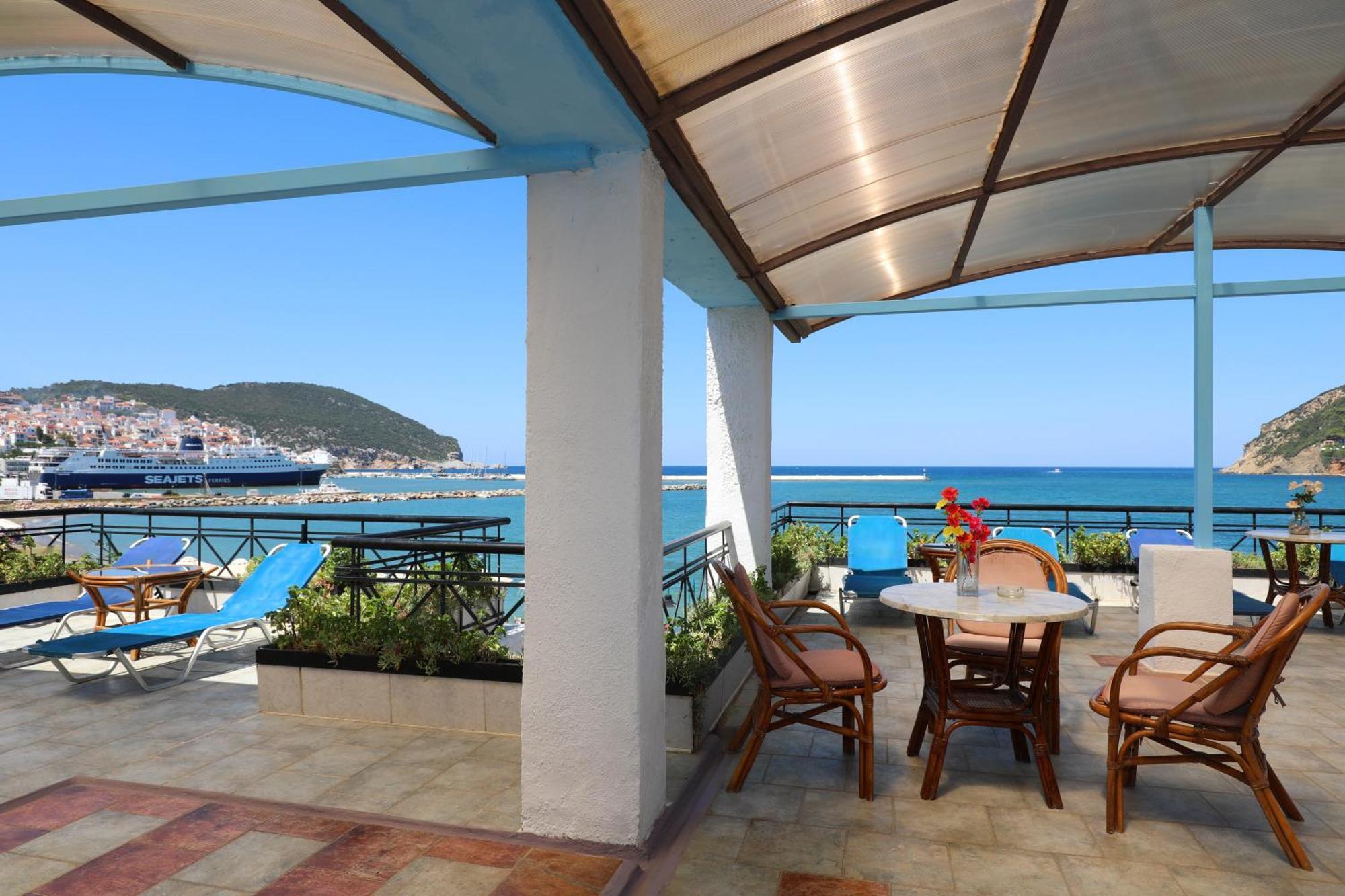Mamma Mia Hotel Skopelos Town Ngoại thất bức ảnh