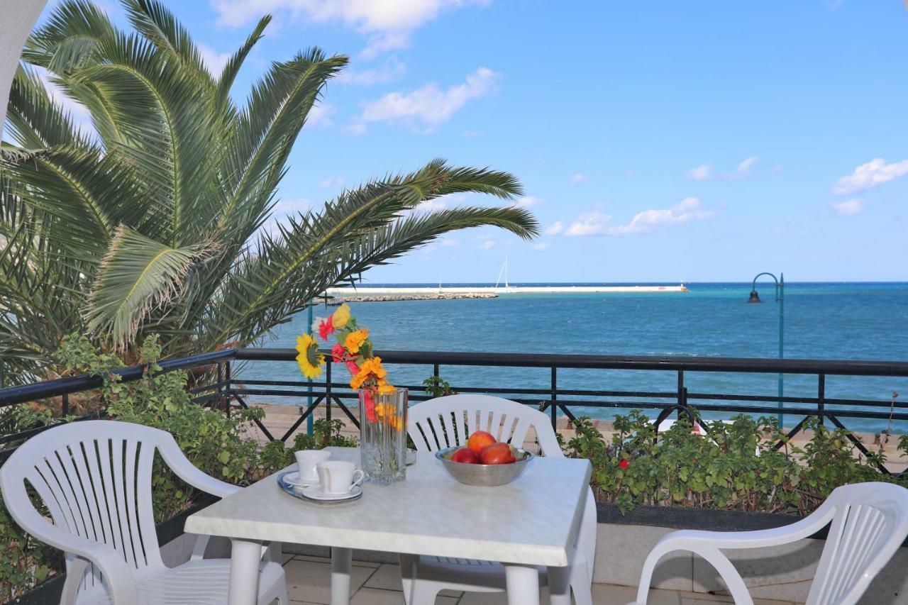 Mamma Mia Hotel Skopelos Town Ngoại thất bức ảnh
