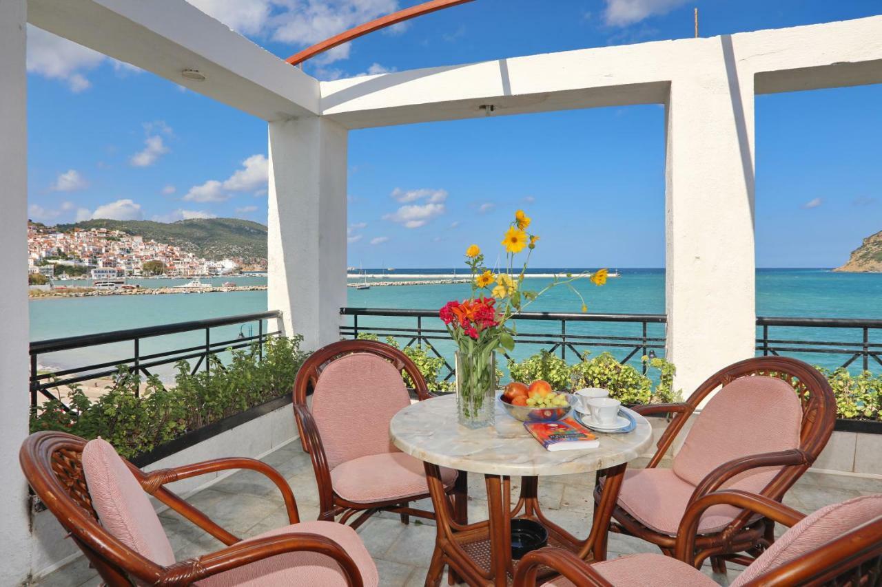 Mamma Mia Hotel Skopelos Town Ngoại thất bức ảnh