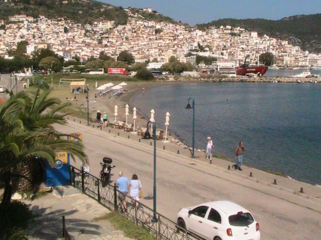 Mamma Mia Hotel Skopelos Town Ngoại thất bức ảnh